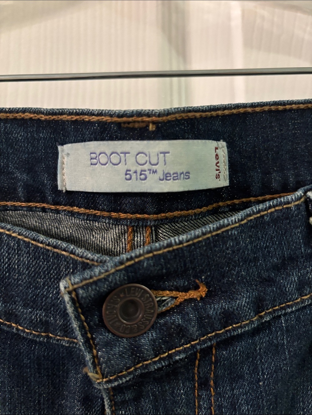 Levi’s Bootcut Jeans - Picture 2 of 3